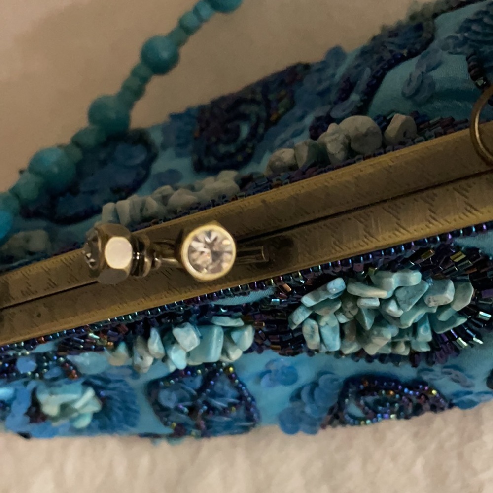 iN’s Vintage Style Woman’s Beaded Mini Bag - Picture 12 of 13